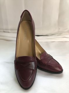 Chadwicks Womens Genuine Leather Burgundy Loafer Slip On Pumps Heels Size 6M Very gently used; wood heel measures 3" approximately Benefits charity B69 Chadwicks Womens Genuine Leather Burgundy Loafer Slip On Pumps Heels Size 6M Brand: Chadwicks Department: Women Type: Heel Toe Shape: Almond Toe Closure: Slip On US Shoe Size: 6 Color: Burgundy Heel Style: Cone Style: Pump Upper Material: Leather Heel Height: Mid (2-2.9 in) Chadwicks Womens Genuine Leather Burgundy Loafer Slip On Pumps Heels Size Burgundy Heels, Slip On Pumps, Wood Heel, Leather Heels, Loafers Men, Pumps Heels, Dress Shoes Men, Oxford Shoes, Heel Height