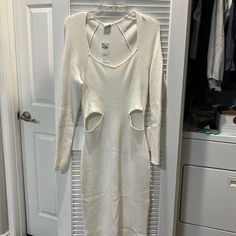 Nwt Size Is Xl And Length Is Tall. Cut Outs On Side Long Sleeve Sweater Dress. Thick Material. Cotton/Nylon/Viscose Blend. Retail 100 Light Denim Dress, Cut Out Sweater, Front Knot Dress, Abercrombie And Fitch Dresses, Aesthetic Cozy, Halter Top Dresses, Chiffon Midi Dress, Turtleneck Sweater Dress, Halter Midi Dress