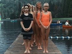 "You won’t be pressured into wearing skimpy swimwear" clin d'oeil de mercredi au mois des camps de jour... ;) Camp Fits, Los Addams, Familia Addams, Addams Familie, Addams Family Values, 90s Summer, Summer Goth, Adams Family, Goth Look