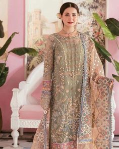 +92 310 0225488 +92 322 2309626 For online booking PRICE 4950 Our Official Website : www.zrcollection.pk LUXURY COLLECTION DETAIL# ORGANZA HEAVY EMBROIDERED FRONT EMBELISH WITH HANDWORK AND MIRROR WORK ALONG WITH EMBROIDERED BORDER PATCH (2 PCS) TUSSELS ATTACHED ORGANZA EMBROIDERED SELEEVES EMBELISH WITH HANDWORK AND MIRROR WORK ALONG WITH EMBROIDERED CUFF PATCH(2PCS) TUSSELS ATTACHED DYED BACK WITH EMBROIDERED BORDER PATCH (2PCS) ORGANZA EMBROIDERED DUPATTA WITH 4SIDE CUTWORK E... Pengantin India, Organza Suits, Wedding Dress Outfit, Pakistani Wedding Dress, Pakistani Fancy Dresses, Maria B, Embroidered Organza, Party Kleidung, Organza Dress