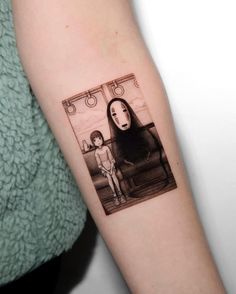 Chihiro and No-Face - one of the most iconic scenes from spirited away / 千と千尋の神隠し - done at @denkmal_tattoo Next Guest Spots München… | Instagram Anime Tattoos Women, No Face Tattoo Design, X Files Tattoo, No Face Tattoo, Miyazaki Tattoo, Ghibli Tattoos, Train Tattoo, Tattoo Japan