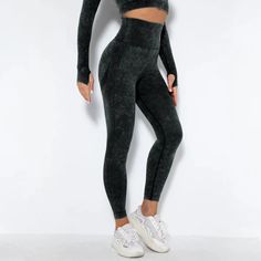 Zen Leggings. A comfortable fit with a sporty look for workouts, yoga or just hanging out. Feel comfortable and look great. Detail: Scrunch BootyWaist Type: High Material: Nylon, Spandex Black Seamless, Women Leggings, Fitness Leggings, Legging Sport, Women Yoga, Spandex Leggings, Leggings Women, Gym Leggings, Hot Yoga