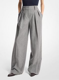 These Italian-made trousers were part of countless looks that came down the Fall/Winter 2024 runway. They’re finely tailored from wool flannel and softly pleated to further enhance the dramatic wide-leg silhouette. Style them with a turtleneck bodysuit and understated loafers, as Michael intended. 2024 Runway, Turtleneck Bodysuit, Wool Flannel, Fall Winter 2024, Michael Kors Collection, Denim Trousers, Winter 2024, Denim Pant, Wide Leg Trousers