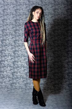 - Soft black plaid fabric - Pencil dress, 1/2 sleeve - Pockets, invisible zipper Model wears size US 8, she is 180 cm tall with 10 cm heels. Please, use this size chart to select your size US 0 Bust 82 cm (32.5 inches) Waist 64 cm (25 inches) Hips 89 cm (35 inches) US 2 Bust 85 cm (33.5 inches) Waist 66 cm (26 inches) Hips 92 cm (36 inches) US 4 Bust 88 cm (34.5 inches) Waist 68 cm (27 inches) Hips 94 cm (37 inches) US 6 Bust 90 cm (35.5 inches) Waist 71 cm (28 inches) Hips 96 cm (38 inches) US Dress For Office, Red Long Skirt, Velvet Bridesmaid Dresses, Dress Knee Length, Tartan Dress, Red Skirts, Plaid Fabric, Knee Length Dresses, Plaid Skirts