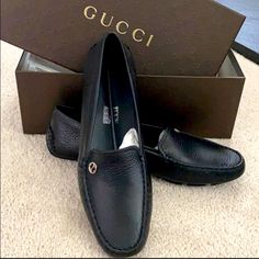 Leather Interlocking Gg Black Leather Authentic Very Comfortable Everyday Shoes Gucci Black Loafers With Leather Lining, Gucci Black Office Loafers, Gucci Black Loafers For Work, Gucci Black Loafers For Office, Gucci Black Leather Loafers, Gucci Black Loafers With Branded Insole, Gucci Black Flat Loafers, Black Outfit Men, Gucci Loafers