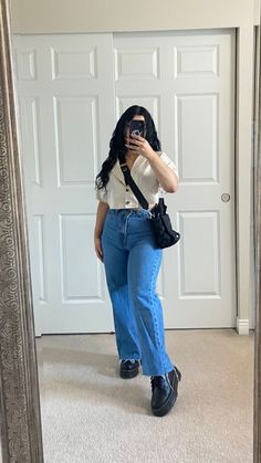 Fall Style Curvy, Work Style Mid Size, Midsize Fashion School, Windy Outfits Aesthetic, Mid Curvy Outfits, Spring Causal Outfits For Women, Clothing Inspo Aesthetic Plus Size, Neutral Spring Outfit Ideas, Lookbook Outfits Midsize