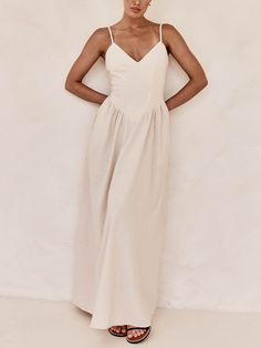 Kleed je elegant aan met de Sunset Suspender Pleated Panel Sleeveless Maxi Dress van LikeMyChoice®. 
Deze charmante jurk heeft verstelbare bandjes en is geaccentueerd met geplooide panelen, waardoor een sierlijk, vloeiend silhouet ontstaat. Perfect voor speciale gelegenheden of een stijlvolle vakantielook. 
Zie meer：Vakantie
Opmerking:
Maat: controleer zorgvuldig de afmetingen
Houd rekening met 0,5-1" verschil als gevolg van handmatige meting
Door verschillende monitorinstellingen kunnen kleuren licht afwijken
1" = 2,54cm
Maattabel :



MAAT
VS
UK
EU
BUST
TAILLE
SCHOEF


INCH
CM
INCH
CM
INCH
CM


S
2-4
6-8
36-38
33-35‘’
84-89
26-27‘’
66-69
36-37‘’
91-94


M
6-8
10-12
38-40
36-38‘’
92-97
28-29‘’
71-74
38-40‘’
96-102


L
10-12
14-16
40-42
40-42‘’
102-107
30-31‘’
76-79
41-43‘’
104-110


XL
14 Vacation Looks, Sling Dress, Komplette Outfits, Sleeveless Maxi Dress, The Sunset, Linen Blend, Fitness Fashion, Types Of Sleeves, Loose Fitting