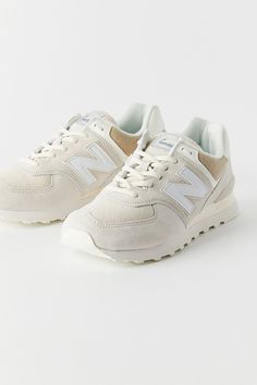 Nb Sneakers, Shoe Aesthetic, New Balance Shoe, Tas Fashion, Cute Sneakers, Savate, Hype Shoes, Shoe Inspo, Aesthetic Shoes