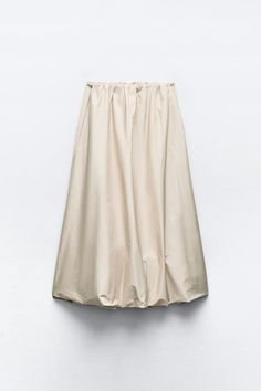 BALLOON MIDI SKIRT - White | ZARA United States Chic Cotton Maxi Skirt With Pockets, Beige Ruffled Skirt Bottoms, Relaxed Cotton Midi Skirt, Wide Leg Pleated Skirt With Elastic Waistband For Spring, Beige Long Ruffled Skirt, Cotton Summer Pleated Skirt, Cotton Gathered Skirt Bottoms, Chic Cotton Gathered Skirt, Summer Cotton Pleated Skirt, Relaxed Fit