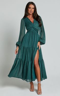 Edelyn Midi Dress - Cut Out Balloon Sleeve Tiered Dress in Emerald | Showpo USA Long Sleeve Green Dress, Emerald Green Dress, Cocktail Party Wedding, Basic Black Dress, Classy Fits, Emerald Green Dresses, Navy Bridesmaid Dresses, Long Sleeve Dress Formal, Midaxi Dress