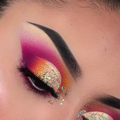 Sunset Eyeshadow, Glittery Eye Makeup, Goddess Makeup, Eye Makeup Application, Carnival Makeup, Beginners Eye Makeup, Dip Brow, Eye Makeup Techniques, Chic Makeup