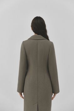 Long grey coat women's Grey winter coat Description: Our fitted, single-breasted beige-gray wool coat features a notch collar. Crafted from high-quality wool, this coat offers both style and warmth.We can make our coats warmer to suit for a cool winter and weather below 0°C. If you want us to do this, PM us, and we will reply you as soon as possible. Details: Fitted silhouette Single breasted Notch collar Flap pockets Сomposition: Wool 100%Lining viscose 100% Grey Coats For Women, Wedding Skirt Top, Wedding Dress Coat, Silk Bridal Gown, Beige Wool Coat, Grey Winter Coat, Long Grey Coat, Gray Wool Coat, Cape Wedding Dress