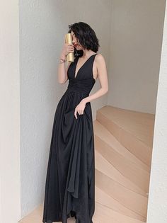 Elegant V-neck Chiffon Dress For Night Out, Sleeveless Black Maxi Dress For Prom, Black Sleeveless Maxi Dress For Prom Season, Black Sleeveless Maxi Dress For Prom, Elegant Sleeveless Chiffon Dress For Night Out, Elegant Black A-line Chiffon Dress, Chiffon V-neck Dress For Party, Chiffon A-line Dress For Night Out, Fitted Chiffon V-neck Party Dress