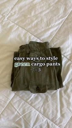 Cargo Pant Outfits, Outfits With Cargo Pants, Green Cargo Pants Outfit, Cute Outfits Casual, Pant Outfits, Cargo Outfit, Downtown Outfits, Green Cargo Pants