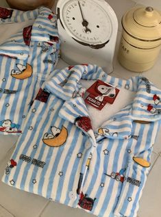 [Colors] Stripe Snoopy / Sleepy Snoopy / Red Snoopy [Size] ✔️M size Top Length: 26in/66cm Bust: 45in/116cm Pants length: 38in/98cm Waist: 26in-37in/66-94cm - Elastic Waist ✔️L size Top Length: 28in/78cm Bust: 51in/130cm Pants length: 40in/102cm Waist: 28in-42in/72-108cm [Fabric] Cotton / Poly [Washing] *It is recommended to hand wash using a neutral detergent. *Do not use hot water and dryers. *Please dry your clothes in a shade without sunlight. **Notice -Processing time : 2-3 days -Delivery usually takes about a week. (Please consider that the delivery may be delayed depending on the airport situation.) ✔️ Exchange & Refund Policy  If you want to cancel or exchange your order within 5 hours after placing an order, Then We are able to accept it But if you ask for it after 5 hours or reque Snoopy Pajama Pants, Snoopy Pjs, Sleepy Snoopy, Fuzzy Pajamas, Snoopy Items, Snoopy Pajamas, Couple Pajamas, Adult Pajamas, Pajama Robe