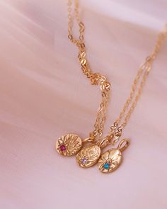 birth flower necklace, birthstone necklace, dainty necklace, gold necklace  Flowers: January: Carnation February: Violet March: Daffodil April: Daisy May: Lily or the valley June: Rose July: Water Lily August: Gladiolus September: Morning Glory  October: Marigold November: Chrysanthemum  December: Narcissus cubic zirconia birthstones: January: garnet  February: amethyst  March: aquamarine  April: clear diamond May: emerald  June: Alexandrite July: Ruby  August: Peridot  September: Sapphire  Octo Personalized Dainty Rose Gold Birthstone Necklace, Dainty Personalized Rose Gold Birthstone Necklace, Dainty Flower Charm Necklace With May Birthstone, Gold Birthstone Necklace With Birth Flower, Dainty Birthstone Necklace With Initial Pendant, Dainty May Birthstone Necklace With Birth Flower Detail, Dainty May Birthstone Flower Necklace, Yellow Gold Birthstone Charm Necklace With Flower Pendant, Gold Birthstone Necklace With Flower Charm