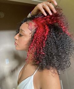 #hair #red #aesthetic Hair Stripes, Dyed Curly Hair, Girl Hair Colors, Red Hair Inspo, Red Curly Hair, Hair Color Streaks, Hair Streaks