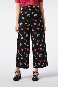 black Casual Wide-leg Pants With Floral Embroidery, Casual Wide Leg Floral Print Pants, Spring Cotton Wide Leg Pants With Belt Loops, Spring Cotton Wide Leg Pants For Day Out, Spring Wide Leg Cotton Pants With Belt Loops, Cotton Wide Leg Pants With Belt Loops For Spring, Casual Floral Print Wide Leg Pants For Spring, Printed Wide Leg Pants For Day Out, Summer Floral Embroidered Relaxed Fit Pants