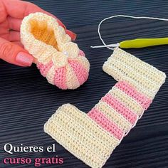 crocheted baby booties and mittens are being made with the same yarn