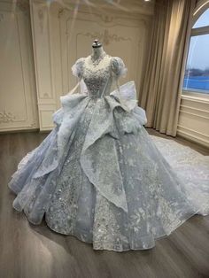 Evening Gowns Sleeves, Big Fancy Dresses, Extravagant Princess Dress, Big Dresses Princesses Fairytale, Colorful Ball Gowns, Gorgeous Ball Gowns, Ball Room Dresses Gowns, Fairy Tale Ball Gown, Long Puffy Dresses Ball Gowns