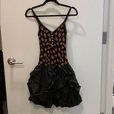 Never Worn Flirty Black Dress From Forever 21, Forever 21 Black Mini Dress Flirty Style, Forever 21 Black Flirty Mini Dress, Forever 21 Flirty Black Mini Dress, Forever 21 Ruffled Dresses For Parties, Forever 21 Black Fitted Dress, Forever 21 Dresses, 21 Dresses, Floral Dress