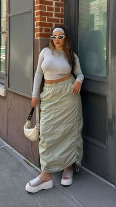 Modest Summer Outfits Plus Size, Korean Plus Size Fashion, Chubby Style, Confident Outfit, Outfits Gorditas, Plus Size Baddie Outfits, Gorgeous Outfits, Daily Outfit Inspiration, Photo Beautiful