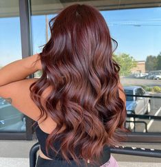 29 Auburn Hair Color Ideas for a Stunning Red-Shaded Look – CreativeBooster Chocolate Auburn Hair, Auburn Hair Color Ideas, Cherry Brown Hair, Deep Auburn Hair, Auburn Hair Color, Dark Auburn Hair, Mahogany Hair