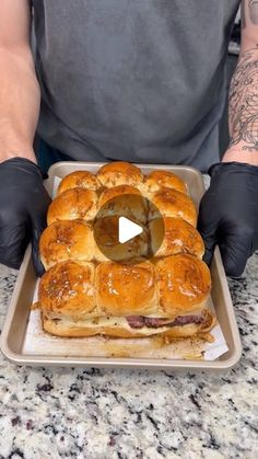 Sliders French Dip, Sliders Hawaiian Rolls, Christmas Food List, Crescent Dough Recipes, Food Dudes, Roast Beef Sliders, French Dip Sandwich