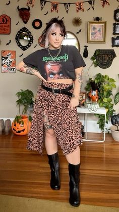 thrifted leopard midi slit skirt, goosebumps tee from cotton on, harley davidson boots Whimsical Goth Plus Size, Black Mini Skirt Outfit Casual, Western Whimsical, Girly Alternative, Mini Skirt Outfit Casual, Alternative Plus Size Fashion, Black Mini Skirt Outfit