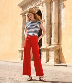 Palmer Wide Leg Crop Pants in Linen Blend Red Cropped Pants Outfit, Summer Work Outfits Women, Red Trousers Outfit, Orange Linen Pants, Red Linen Pants, Red Pants Outfit, Red Wide Leg Pants, Pant Outfits, Linen Pants Outfit