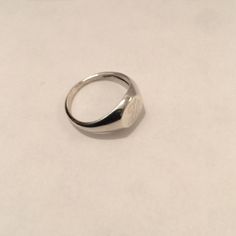 "Pinky ring, Engraved ring, Initial Ring, Personalized Ring Engraved Signet ring with Round Seal- sterling silver or Best quality 18k Gold Plate Engraved 1-3 letter Diameter: 0.7 mm = 0.27\" Please note in the \"notes to seller\" at checkout. : * state your ring size * letter you want to appear The product will arrive to you packed in gift box and padded envelope to maintain the product Our jewelry are water resistant and comes with 1 year warranty Thank you for your interest. Please check out o Engraved Rings Personalized, Signet Ring Women, Engraved Signet Ring, Ring Initial, Engraved Ring, Letter Ring, 3 Letter, Monogram Ring, Initial Monogram