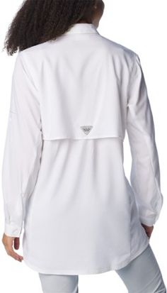 Stay cool on or off the water with the women's Columbia PFG Tamiami long-sleeve tunic. It has sun-shielding  sweat-wicking technology and an antimicrobial treatment to reduce odor between washes. On Or Off, Life Well Lived, Roll Up Sleeves, Rei Co-op, Long Sleeve Tunic, Body Image, Womens Tunics, Stay Cool, Types Of Shirts