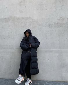 Winter Outfits Puffer Jacket Long, Street Style Baddie, Winter Outfits Ideas, Cold Fashion, Modest Casual Outfits, Best Winter Outfits