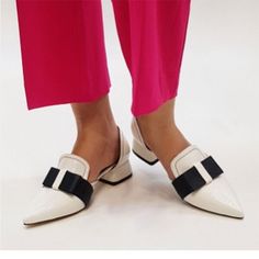 Low Thick Heel Pointed Sandals Pointed Sandals, Pointed Flats Shoes, Bow High Heels, Pointed Flats, Chunky Sandals, Low Heel Shoes, Thick Heel, Casual Loafers, Summer Sandals