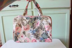 dreamy floral purse travel tote lovely  1980s good vintage condition one of a kind:) 11"wide 12" long closed 24" long open Thank YOU and please feel free to ask me any ?s:) Have a lovely day xoxo www.etsy.com/shop/retroandme Vintage Pink School Bag, Pink Vintage School Bag, Vintage Pink Shoulder Bag For Everyday, Vintage Floral Print Bag For Daily Use, Vintage Floral Print Tote Shoulder Bag, Vintage Travel Bags With Floral Print, Vintage Pink Travel Bags, 80s Accessories, Rose Handbag