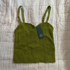 Nwt, Cup Style Top, Cropped Green Knit Fall Fitted Knitted Tank Top, Fitted Cotton Soft Knit Top, Seamless Cropped Knit Top, Green Knitted Cotton Tops, Green Cotton Knitted Tops, Fall Seamless Knit Crop Top, Fall Season Seamless Knit Crop Top, Fitted Seamless Cotton Knit Top, Green Knit Tank Top For Fall