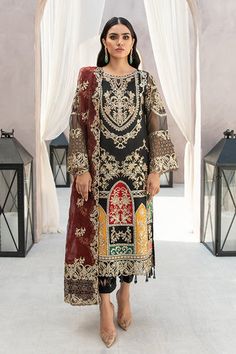 Buy Embroidered Salwar Kameez Pakistani Black Dress for Eid emblazoned with lavish designs, sequin, and tilla. This Pakistani Eid Dress is available Online Dress For Eid, Salwar Kameez Pakistani, Embroidered Salwar, Digital Dress, Pakistani Style, Readymade Saree, Eid Dresses, Embroidered Organza, Organza Dupatta