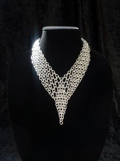 Diy Chainmail Jewelry, Diy Chainmail, Chainmail Choker, Chainmail Patterns, Chainmail Necklace, Chainmaille Jewelry, Wire Crochet Jewelry, Necklace Photo, Chainmail Jewelry