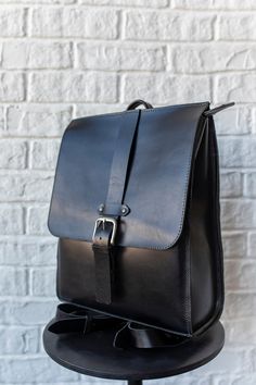 Leather backpack | Black leather backpack men | Backpack rucksack women | Black rucksack men | Laptop backpack | Large leather backpack Sophisticated Backpack, Leather Backpack Men, Minimal Backpack, Backpack Ideas, Leather Backpack Black, Hipster Backpack, Best Gift For Women, Black Rucksack, Men Backpack