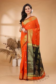 This Handloom Cotton-Silk Mango Buti sarees is very classy. This is Low light weight, easy to drape, and very elegant. The saree is made up of organic linen that gives this saree a glossy look and is good as partywear. All Over Handloom Cotton-Silk Buti Jamdni Saree Product details: jamdani's work is done on Cotton-Silk Buti Jamdani Saree Type: All Over Handloom Cotton-Silk Buti Jamdani Saree Saree Length: 5.5 meters Blouse Piece : Yes Saree Fabric: All Over Handloom Cotton-Silk Buti Jamdani Sar Marriage Function, Indian Handloom, Glossier Look, Desi Clothes, Jamdani Saree, Party Kleidung, Saree Fabric, Weaving Patterns, Organic Linens