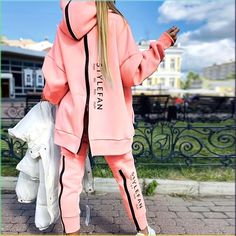 DIY BOHO BOOKMARK with TASSEL Oversized Suit, Mode Rose, Letter Sweatshirt, Purple Outfits, Party Kleidung, Mini Robes, Sports Sweatshirts, Maxi Robes, Tracksuit Set