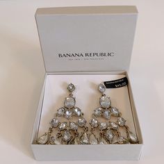 Banana Republic Waterfall Earrings Crystal/Gold Accent Perfect For Holiday Season-Parties Or Gift Giving! Nwt/Nib Gold Feather Earrings, Waterfall Earrings, Starburst Earrings, Hammered Earrings, Gold Feathers, Tassel Drop Earrings, Statement Drop Earrings, Beaded Drop Earrings, Earrings Crystal