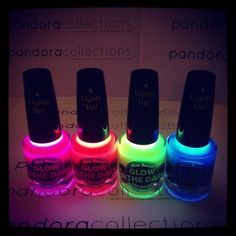 Bright Nail Polish, Holographic Nail Polish, Nail Polish Art, Simple Acrylic Nails, Bright Nails, Nails Polish