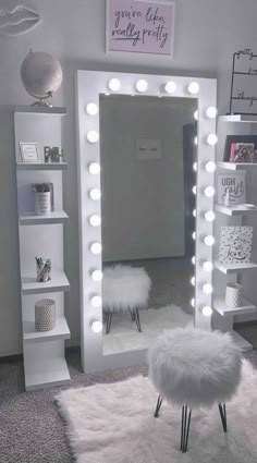 https://youtu.be/cUEEUXFHyXs Luxury Room Bedroom, Beauty Room Decor, Bedroom Decor For Teen Girls, Vanity Room, Pinterest Room Decor, Cute Bedroom Decor