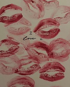 a drawing of lips with the words i love u written on them