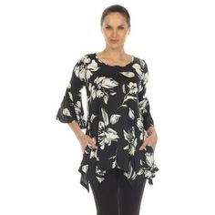 White Mark Women's Floral Blanche Tunic Top drapes stunningly on the body. It features a beautiful floral print, scoop neckline,  bell sleeves, and a SharkBite hemline for a stylish finish. Side pockets are hidden on each side to store small essentials such as wallet or keys. The material is made from a high-quality Polyester and Spandex blend fabric thats super soft and lightweight. White Mark Women's Floral Blanche Tunic Top styles perfectly with leggings or jeans. Color: Black.  Gender: female.  Age Group: adult. Black Blouse Short Sleeve, Women Fall Tops, Plus Size Summer Tops, Clothes For Women Over 50, Floral Long Sleeve Shirt, Flowy Shirt, Tunic Tops Casual, Shirts For Leggings, White Mark