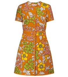 Evoke a sense of nostalgia with this orange floral minidress from Tory Burch. Made from heavyweight twill to create a structed fit, it's designed with a square neck, slip pockets and an A-line skirt. Style yours with platform sandals for a directional look. Floral Dress Outfit, Skirt Png, Orange Outfits, Mini Floral Dress, 60s And 70s Fashion, 70s Inspired Fashion, Wallpaper Floral, Tory Burch Dress, Rose Orange