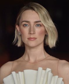 Saoirse Ronan Hair, Brunette Hair Cuts, Saoirse Ronan, Famous Faces, Star Fashion, Wedding Makeup, New Hair, Hair Inspo, Cute Hairstyles