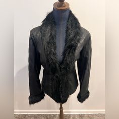 Black Quilted Genuine Leather With Faix Fur Trimming Jacket. Venus (Williams) Brand. Excellent Condition, Worn A Few Times. Quilted Leather Jacket, Venus Williams, Black Quilt, Quilted Leather, Leather Jackets, Fur Trim, Faux Fur, Genuine Leather, Jackets & Coats