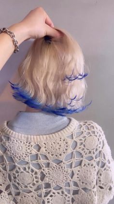 Ocean Colored Hair, Blonde Hair Colored Ends, Coloured Ends Hair, Blue Tips Blonde Hair, Blonde With Light Blue Highlights, Bleached Hair With Colored Tips, Blue Hair Tips Blonde, Blue Hair Blonde Roots, Hair Ends Colored